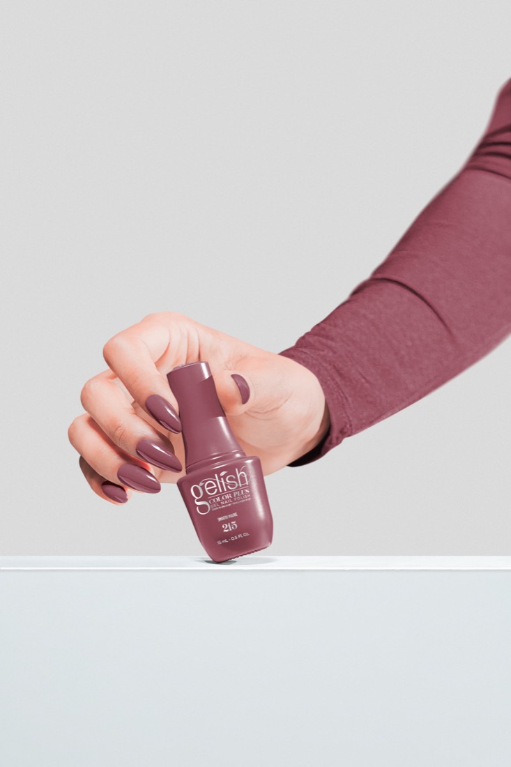 Smooth Mauve on the hand